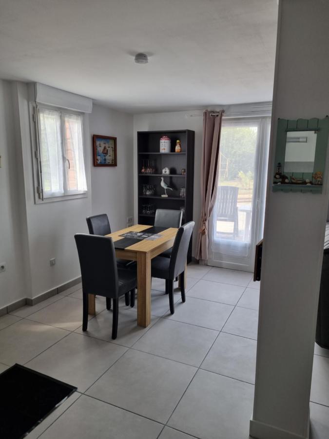 La Lande Chauvin Guest House La Chapelle-Saint-Aubert Екстериор снимка